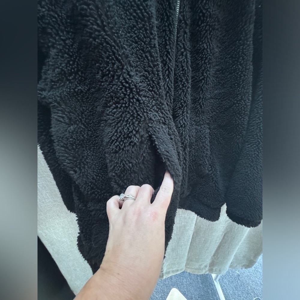 Urban outfitters black oversized teddy jacket size medium - Picture 4 of 8